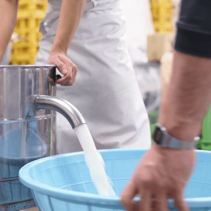 仕込み水は金剛山系の湧き水